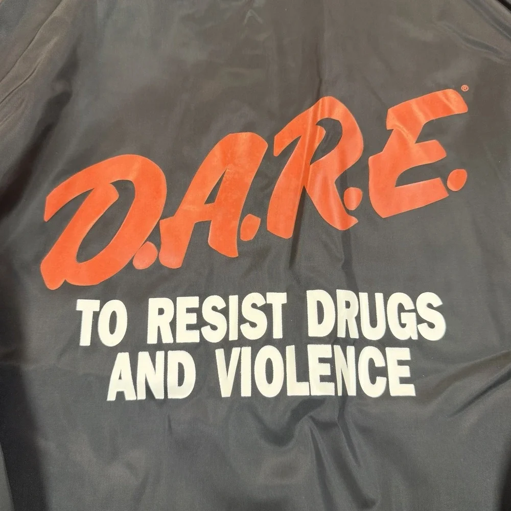 Vintage DARE Coaches‎ Jacket Cardinal Black Made in USA Large Snap Windbreaker